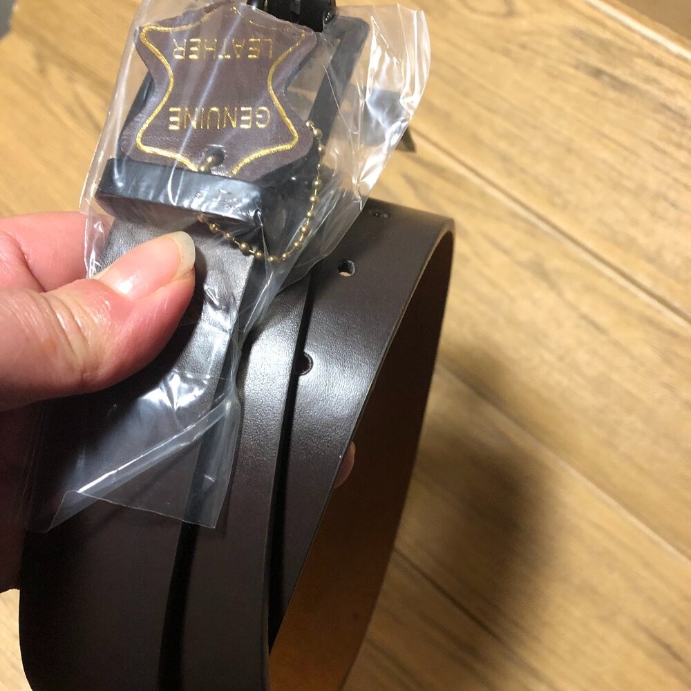 TruFit men brown leather belt, size 38, NWT, solid black, 7 holes, measures 42"